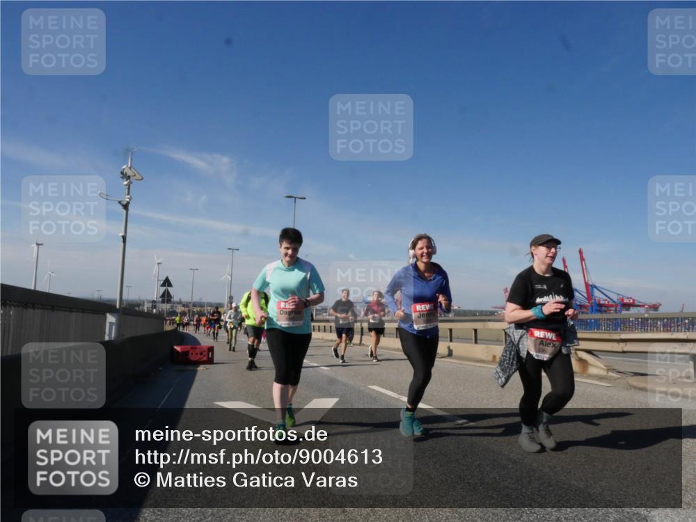03.10.2025 - Köhlbrandbrückenlauf Matties Gatica Varas http://msf.ph/oto/9004613 03.10.2025 12:58:26 Position 2 5362 meine-sportfotos.de