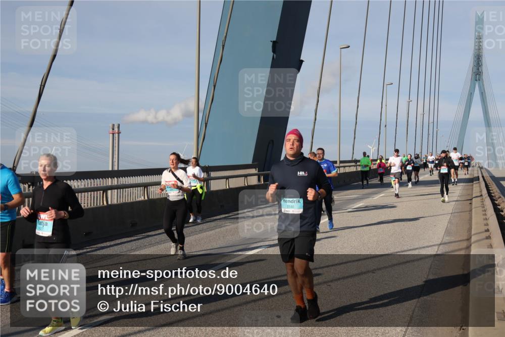 03.10.2025 - Köhlbrandbrückenlauf Julia Fischer http://msf.ph/oto/9004640 03.10.2025 09:49:31 Position 2 3146 meine-sportfotos.de