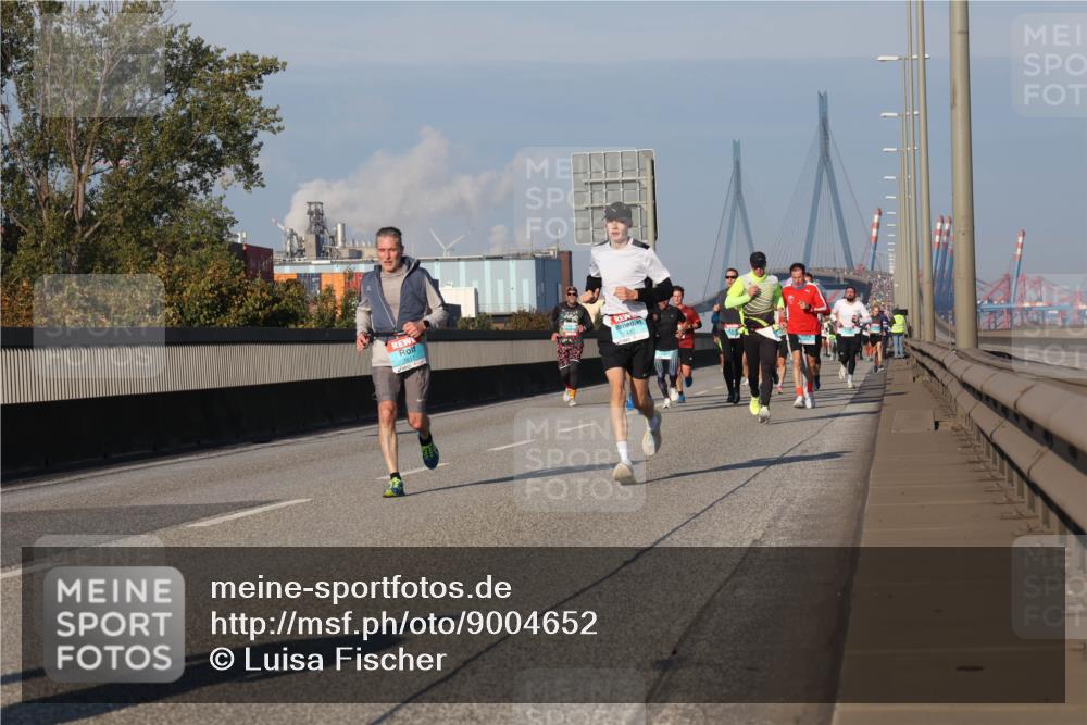 03.10.2025 - Köhlbrandbrückenlauf Luisa Fischer http://msf.ph/oto/9004652 03.10.2025 10:46:21 Position 3 1482 meine-sportfotos.de