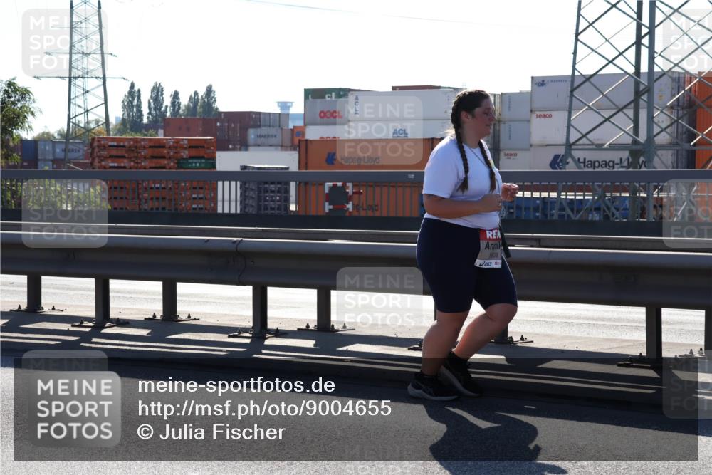 03.10.2025 - Köhlbrandbrückenlauf Julia Fischer http://msf.ph/oto/9004655 03.10.2025 12:27:17 Position 3 5608 meine-sportfotos.de