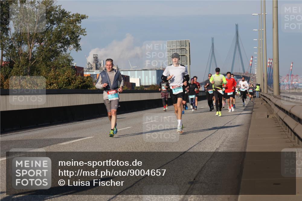03.10.2025 - Köhlbrandbrückenlauf Luisa Fischer http://msf.ph/oto/9004657 03.10.2025 10:46:21 Position 3  meine-sportfotos.de