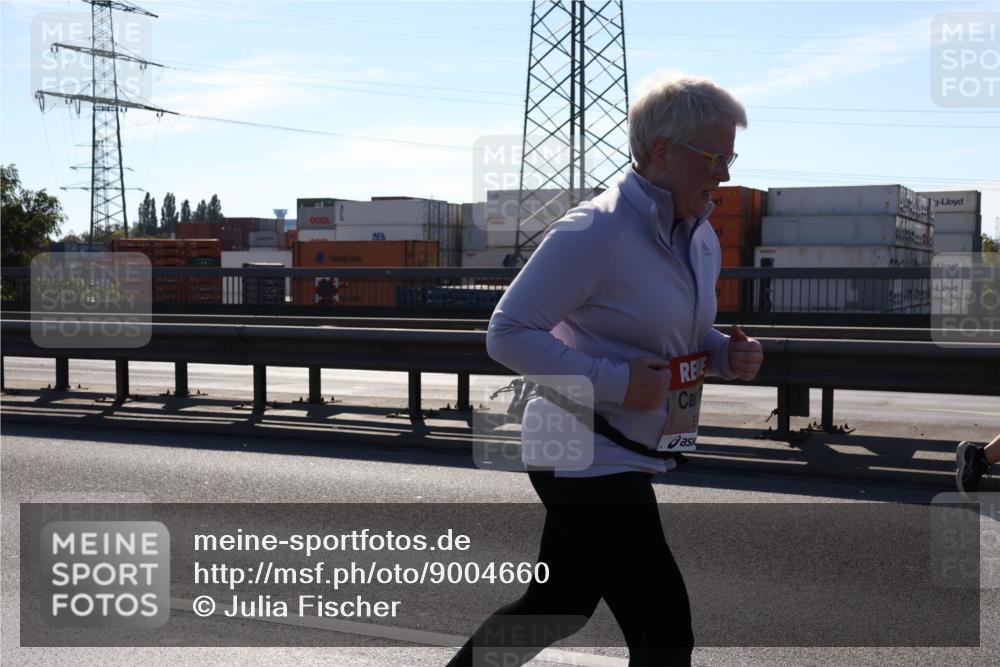 03.10.2025 - Köhlbrandbrückenlauf Julia Fischer http://msf.ph/oto/9004660 03.10.2025 12:27:18 Position 3  meine-sportfotos.de
