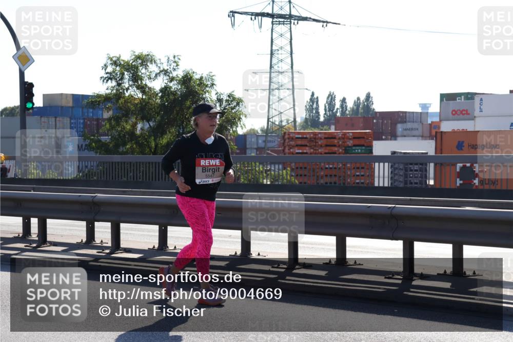03.10.2025 - Köhlbrandbrückenlauf Julia Fischer http://msf.ph/oto/9004669 03.10.2025 12:27:24 Position 3 5547 meine-sportfotos.de