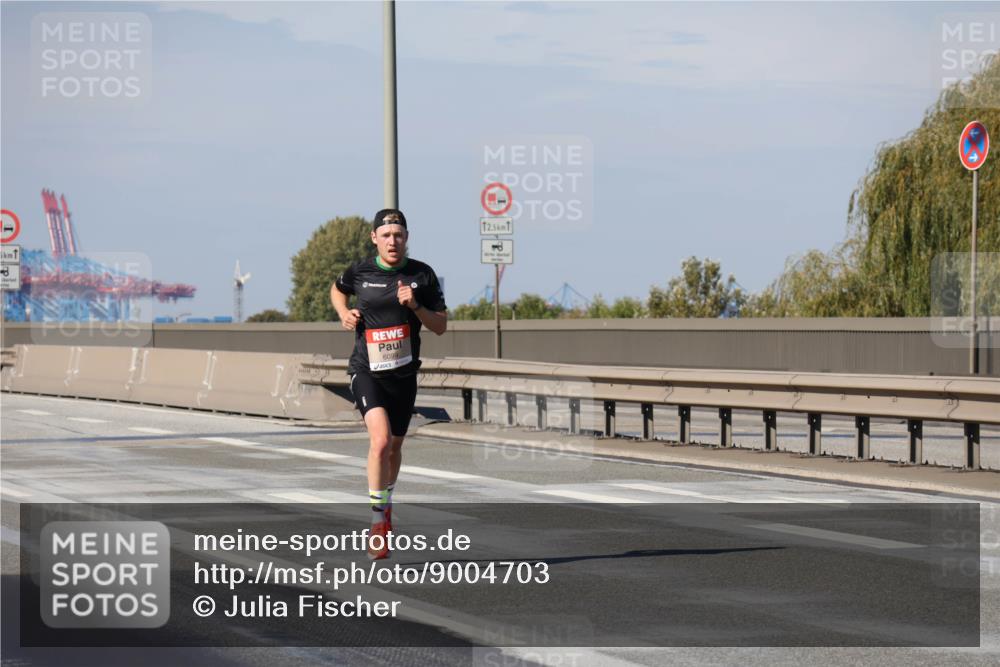 03.10.2025 - Köhlbrandbrückenlauf Julia Fischer http://msf.ph/oto/9004703 03.10.2025 12:32:51 Position 3 5, 8, 6099, 12, 5, 1 meine-sportfotos.de
