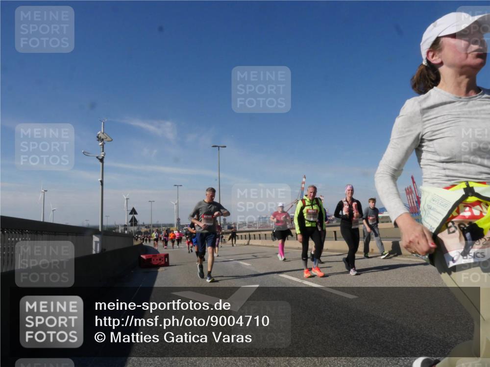 03.10.2025 - Köhlbrandbrückenlauf Matties Gatica Varas http://msf.ph/oto/9004710 03.10.2025 12:58:33 Position 2 2 meine-sportfotos.de