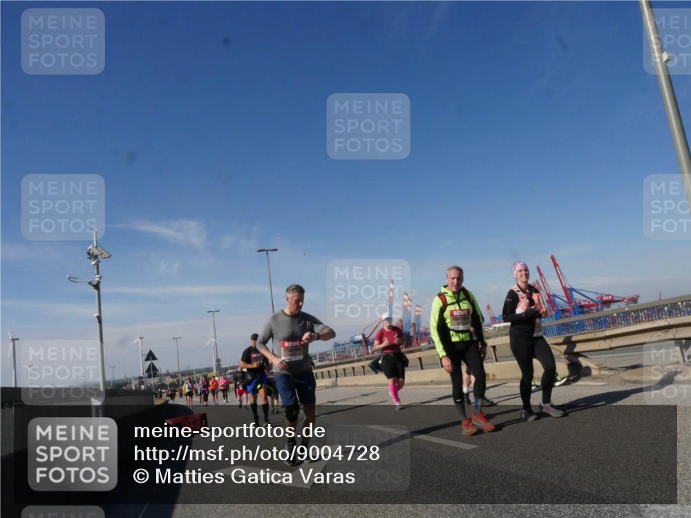03.10.2025 - Köhlbrandbrückenlauf Matties Gatica Varas http://msf.ph/oto/9004728 03.10.2025 12:58:34 Position 2  meine-sportfotos.de