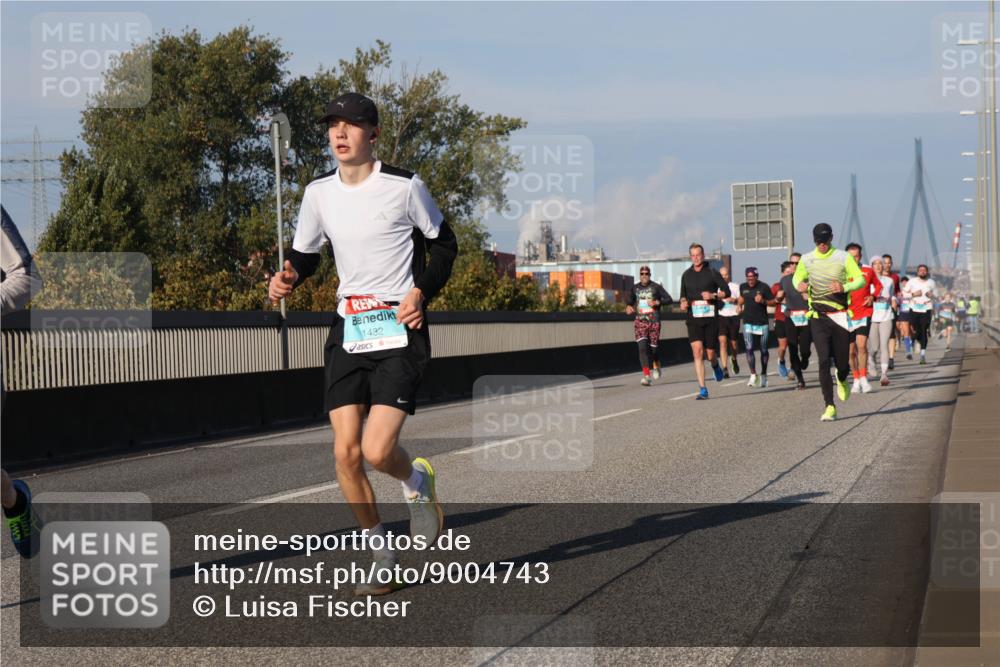 03.10.2025 - Köhlbrandbrückenlauf Luisa Fischer http://msf.ph/oto/9004743 03.10.2025 10:46:25 Position 3 1432 meine-sportfotos.de
