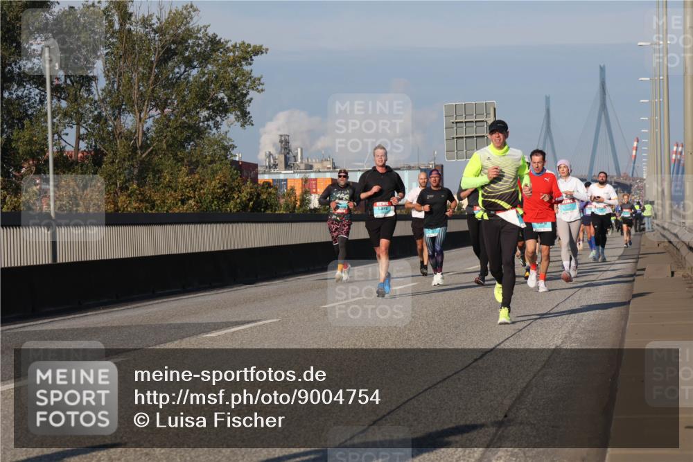 03.10.2025 - Köhlbrandbrückenlauf Luisa Fischer http://msf.ph/oto/9004754 03.10.2025 10:46:26 Position 3  meine-sportfotos.de