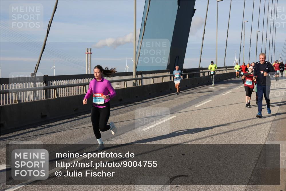 03.10.2025 - Köhlbrandbrückenlauf Julia Fischer http://msf.ph/oto/9004755 03.10.2025 09:50:00 Position 2 3352 meine-sportfotos.de