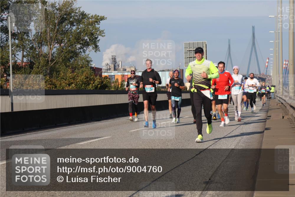 03.10.2025 - Köhlbrandbrückenlauf Luisa Fischer http://msf.ph/oto/9004760 03.10.2025 10:46:26 Position 3  meine-sportfotos.de