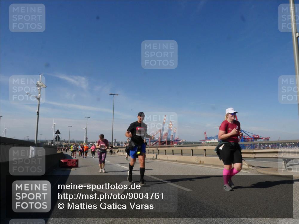 03.10.2025 - Köhlbrandbrückenlauf Matties Gatica Varas http://msf.ph/oto/9004761 03.10.2025 12:58:37 Position 2  meine-sportfotos.de