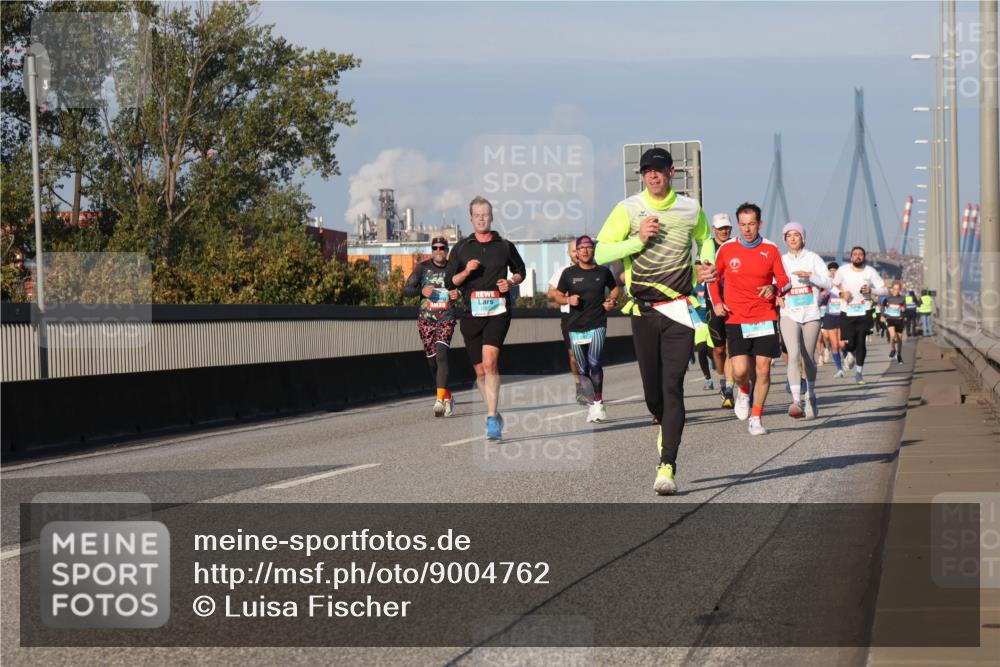 03.10.2025 - Köhlbrandbrückenlauf Luisa Fischer http://msf.ph/oto/9004762 03.10.2025 10:46:26 Position 3  meine-sportfotos.de