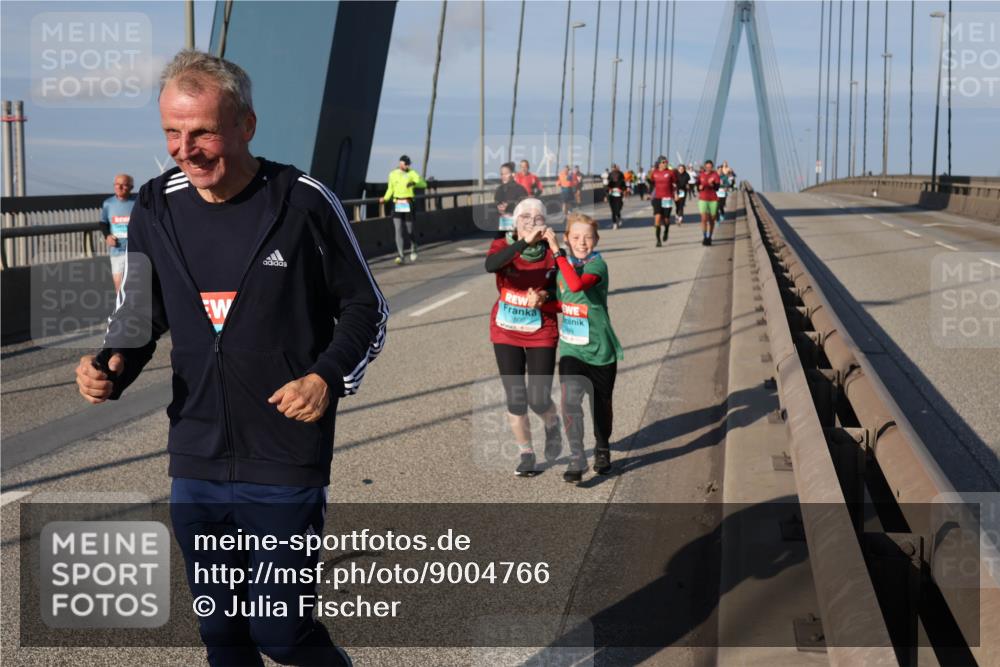 03.10.2025 - Köhlbrandbrückenlauf Julia Fischer http://msf.ph/oto/9004766 03.10.2025 09:50:02 Position 2  meine-sportfotos.de