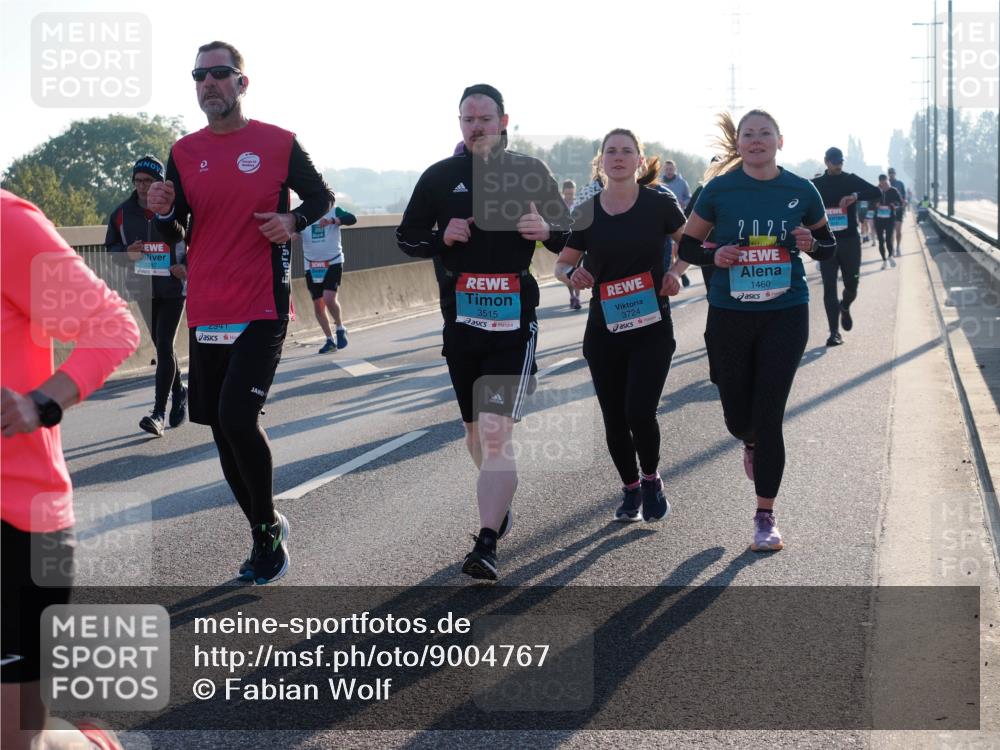 03.10.2025 - Köhlbrandbrückenlauf Fabian Wolf http://msf.ph/oto/9004767 03.10.2025 09:18:53 Position 3 494, 3515, 3724, 2025, 1460 meine-sportfotos.de