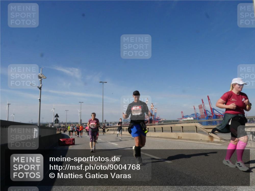 03.10.2025 - Köhlbrandbrückenlauf Matties Gatica Varas http://msf.ph/oto/9004768 03.10.2025 12:58:37 Position 2  meine-sportfotos.de