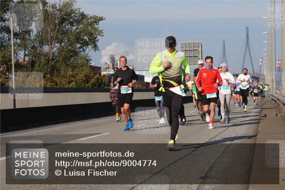 03.10.2025 - Köhlbrandbrückenlauf Luisa Fischer http://msf.ph/oto/9004774 03.10.2025 10:46:27 Position 3  meine-sportfotos.de