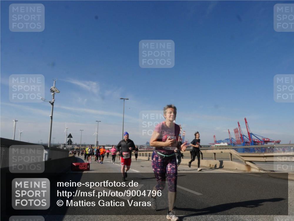 03.10.2025 - Köhlbrandbrückenlauf Matties Gatica Varas http://msf.ph/oto/9004796 03.10.2025 12:58:40 Position 2  meine-sportfotos.de