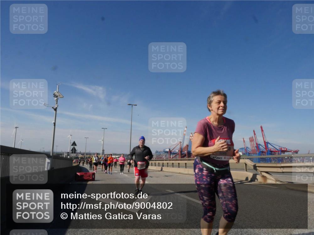 03.10.2025 - Köhlbrandbrückenlauf Matties Gatica Varas http://msf.ph/oto/9004802 03.10.2025 12:58:40 Position 2 5065 meine-sportfotos.de