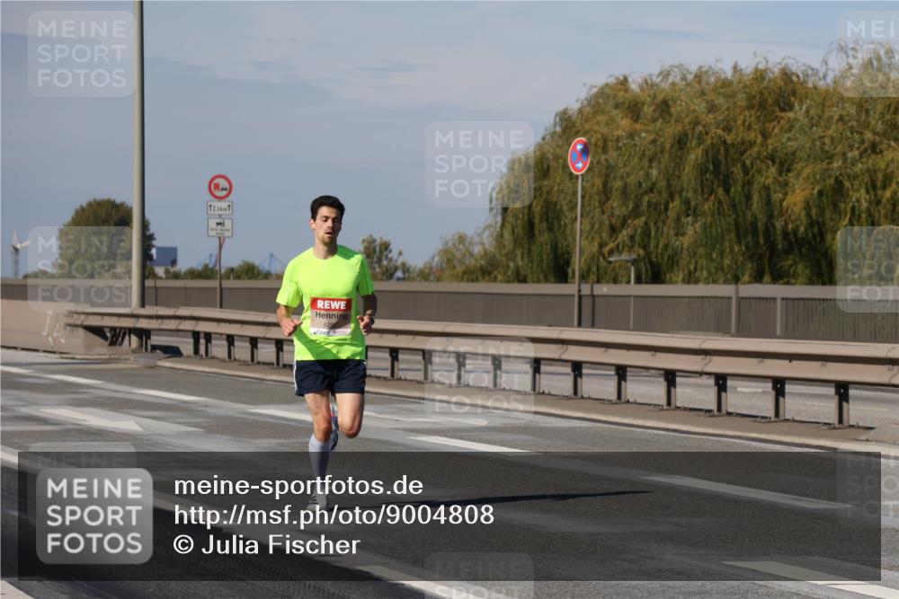 03.10.2025 - Köhlbrandbrückenlauf Julia Fischer http://msf.ph/oto/9004808 03.10.2025 12:35:55 Position 3 12, 5, 6280 meine-sportfotos.de