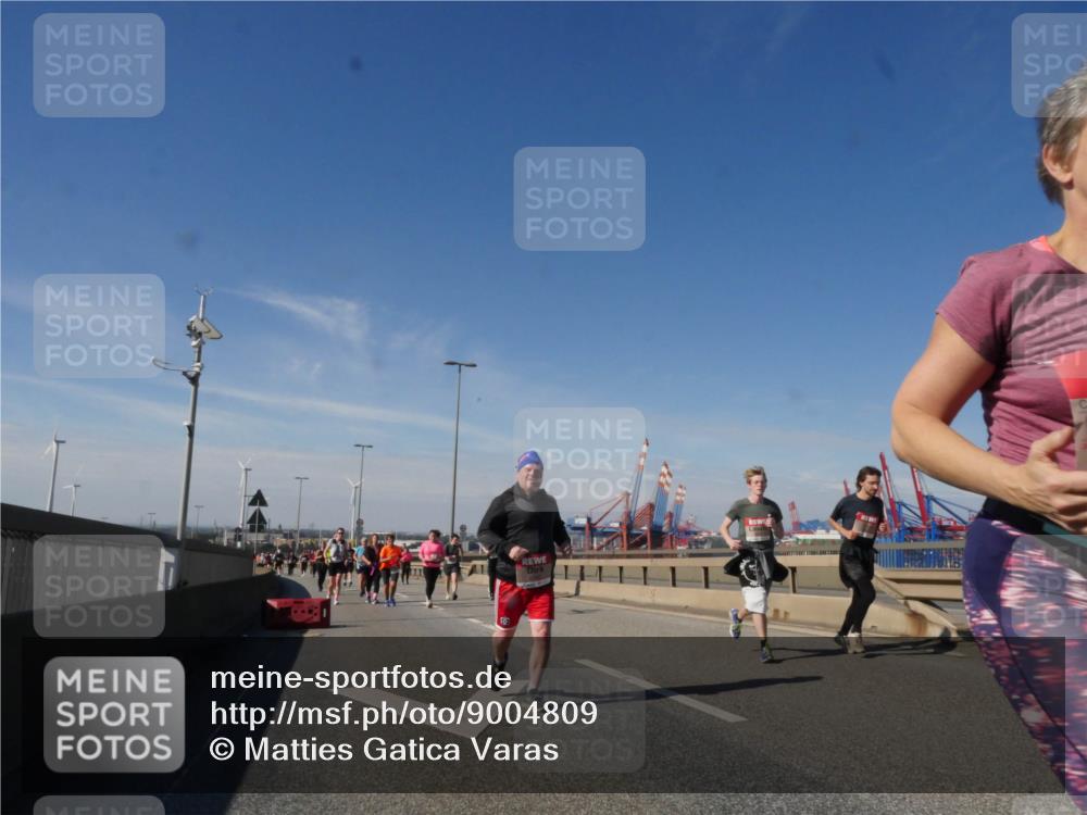 03.10.2025 - Köhlbrandbrückenlauf Matties Gatica Varas http://msf.ph/oto/9004809 03.10.2025 12:58:41 Position 2  meine-sportfotos.de
