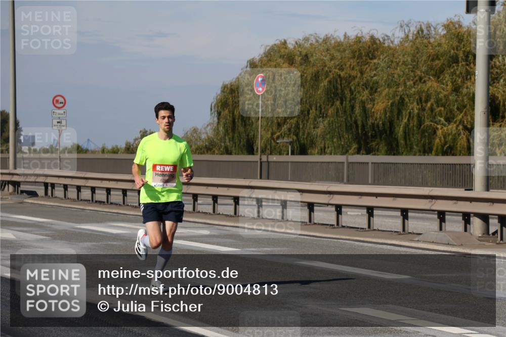 03.10.2025 - Köhlbrandbrückenlauf Julia Fischer http://msf.ph/oto/9004813 03.10.2025 12:35:55 Position 3 12, 5, 628 meine-sportfotos.de
