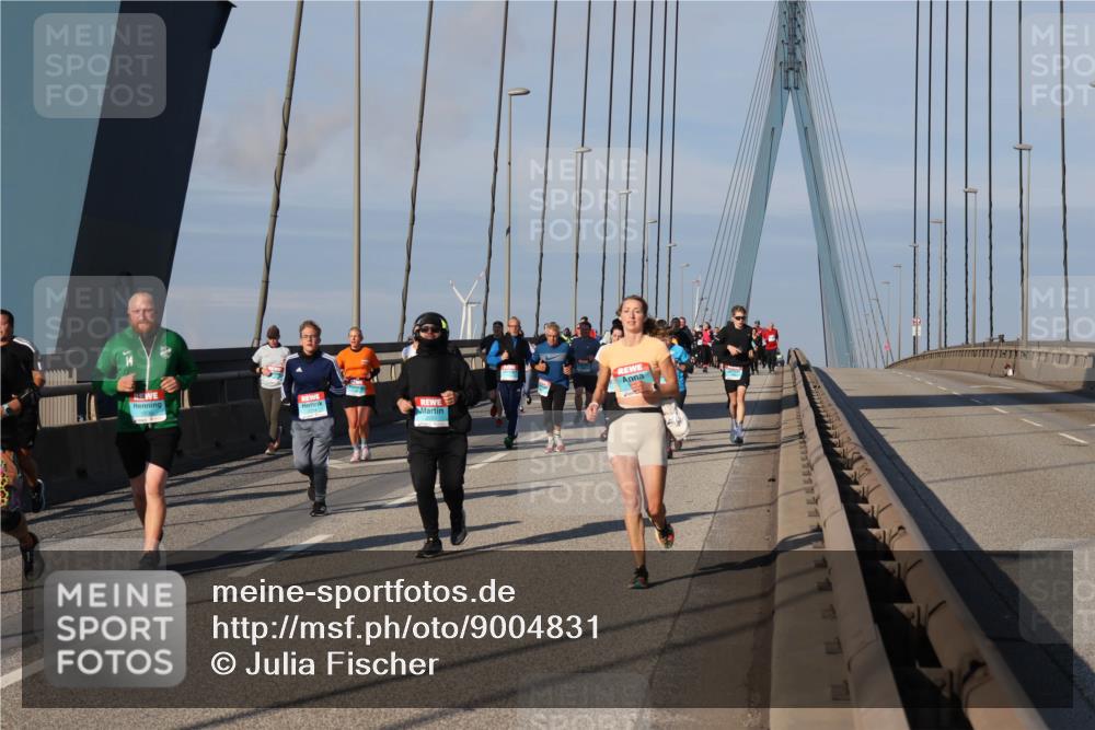 03.10.2025 - Köhlbrandbrückenlauf Julia Fischer http://msf.ph/oto/9004831 03.10.2025 09:50:17 Position 2  meine-sportfotos.de