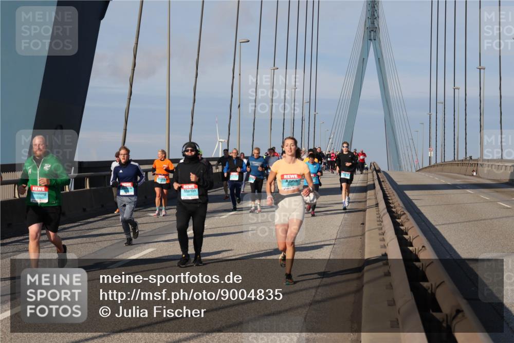 03.10.2025 - Köhlbrandbrückenlauf Julia Fischer http://msf.ph/oto/9004835 03.10.2025 09:50:18 Position 2 1530 meine-sportfotos.de