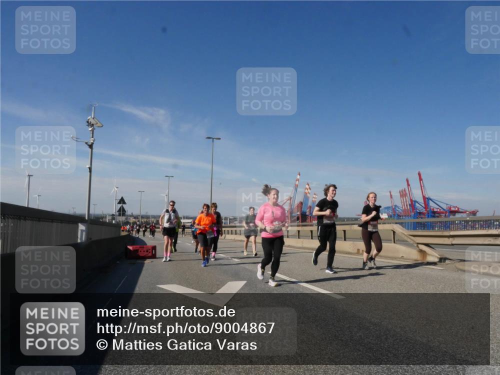03.10.2025 - Köhlbrandbrückenlauf Matties Gatica Varas http://msf.ph/oto/9004867 03.10.2025 12:58:45 Position 2  meine-sportfotos.de