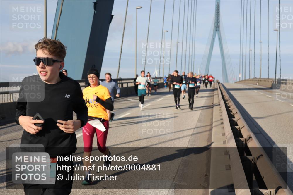 03.10.2025 - Köhlbrandbrückenlauf Julia Fischer http://msf.ph/oto/9004881 03.10.2025 09:50:26 Position 2 1933 meine-sportfotos.de