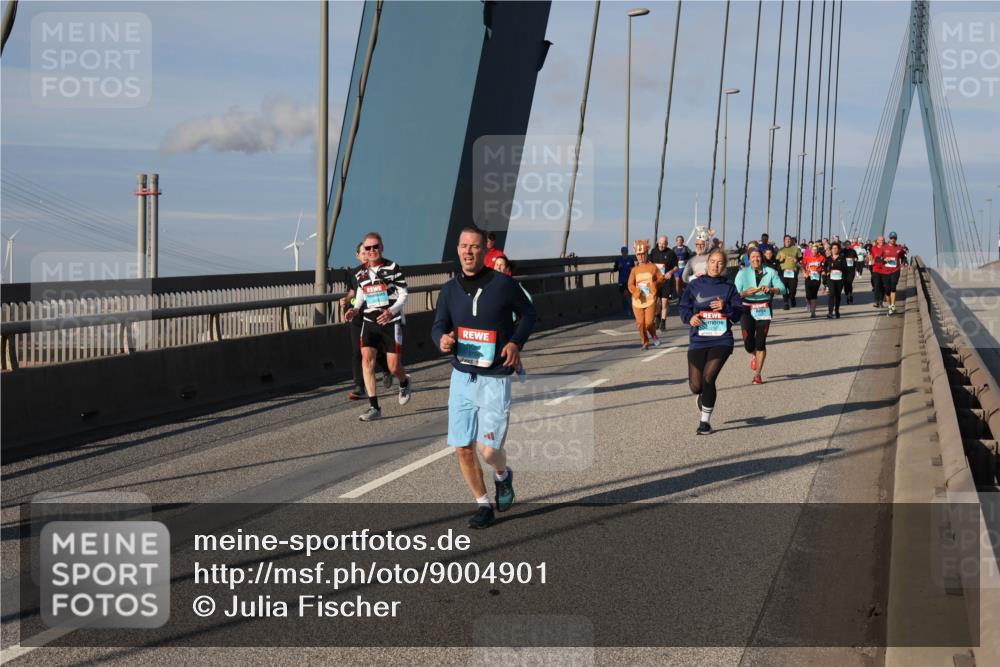 03.10.2025 - Köhlbrandbrückenlauf Julia Fischer http://msf.ph/oto/9004901 03.10.2025 09:50:33 Position 2  meine-sportfotos.de