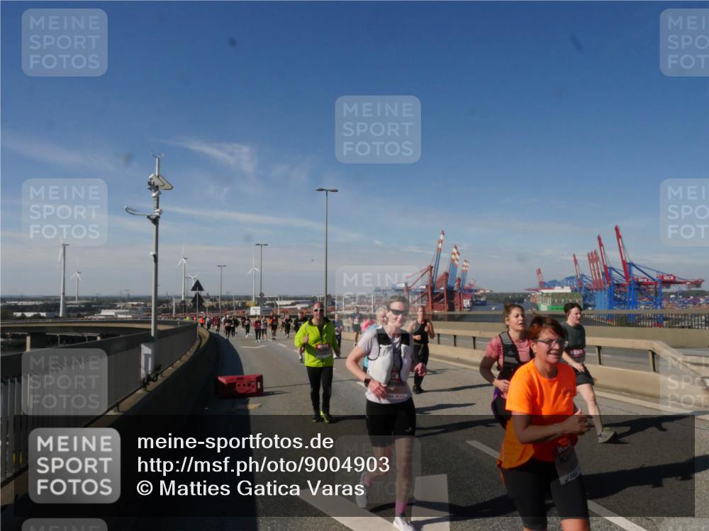 03.10.2025 - Köhlbrandbrückenlauf Matties Gatica Varas http://msf.ph/oto/9004903 03.10.2025 12:58:48 Position 2  meine-sportfotos.de