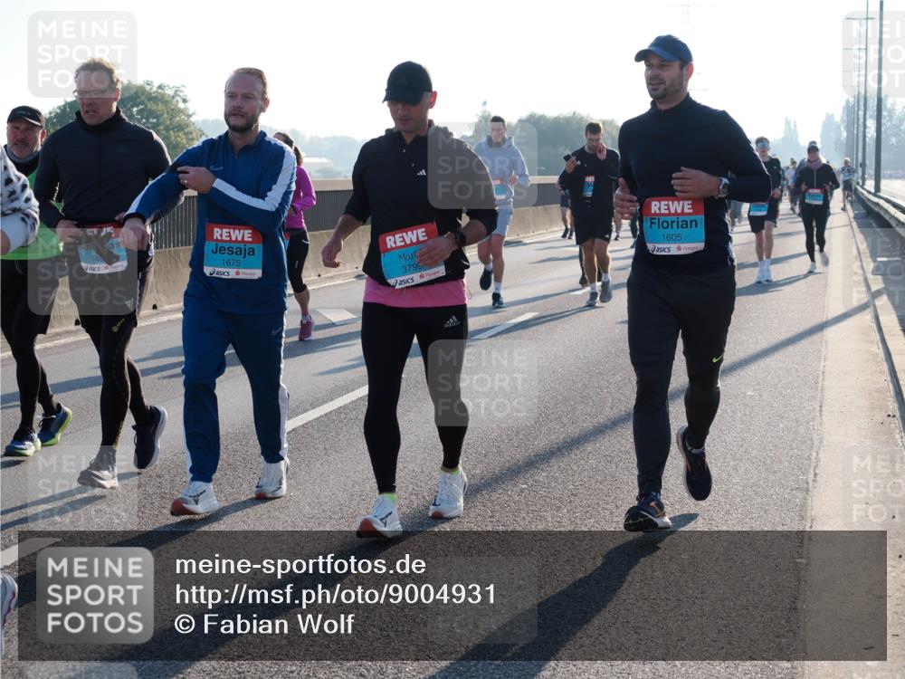 03.10.2025 - Köhlbrandbrückenlauf Fabian Wolf http://msf.ph/oto/9004931 03.10.2025 09:18:57 Position 3 140, 1675, 3799, 1605 meine-sportfotos.de