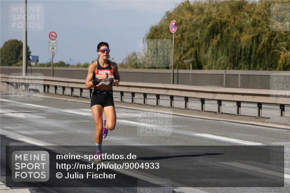 03.10.2025 - Köhlbrandbrückenlauf Julia Fischer http://msf.ph/oto/9004933 03.10.2025 12:36:42 Position 3 6740 meine-sportfotos.de