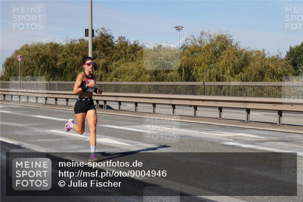 03.10.2025 - Köhlbrandbrückenlauf Julia Fischer http://msf.ph/oto/9004946 03.10.2025 12:36:44 Position 3  meine-sportfotos.de