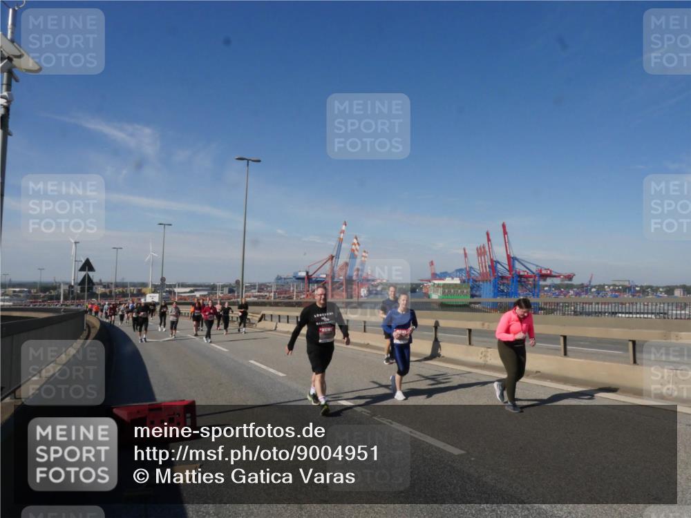 03.10.2025 - Köhlbrandbrückenlauf Matties Gatica Varas http://msf.ph/oto/9004951 03.10.2025 12:58:52 Position 2  meine-sportfotos.de