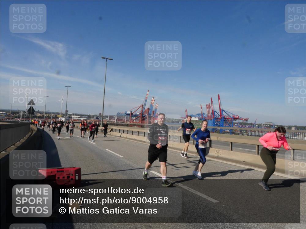 03.10.2025 - Köhlbrandbrückenlauf Matties Gatica Varas http://msf.ph/oto/9004958 03.10.2025 12:58:52 Position 2  meine-sportfotos.de