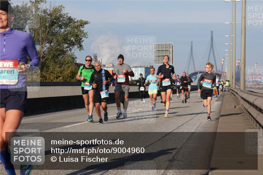 03.10.2025 - Köhlbrandbrückenlauf Luisa Fischer http://msf.ph/oto/9004960 03.10.2025 10:46:37 Position 3 1383 meine-sportfotos.de