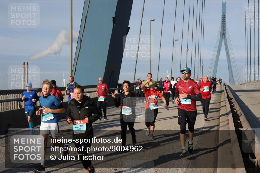 03.10.2025 - Köhlbrandbrückenlauf Julia Fischer http://msf.ph/oto/9004962 03.10.2025 09:50:41 Position 2 3126, 2122 meine-sportfotos.de