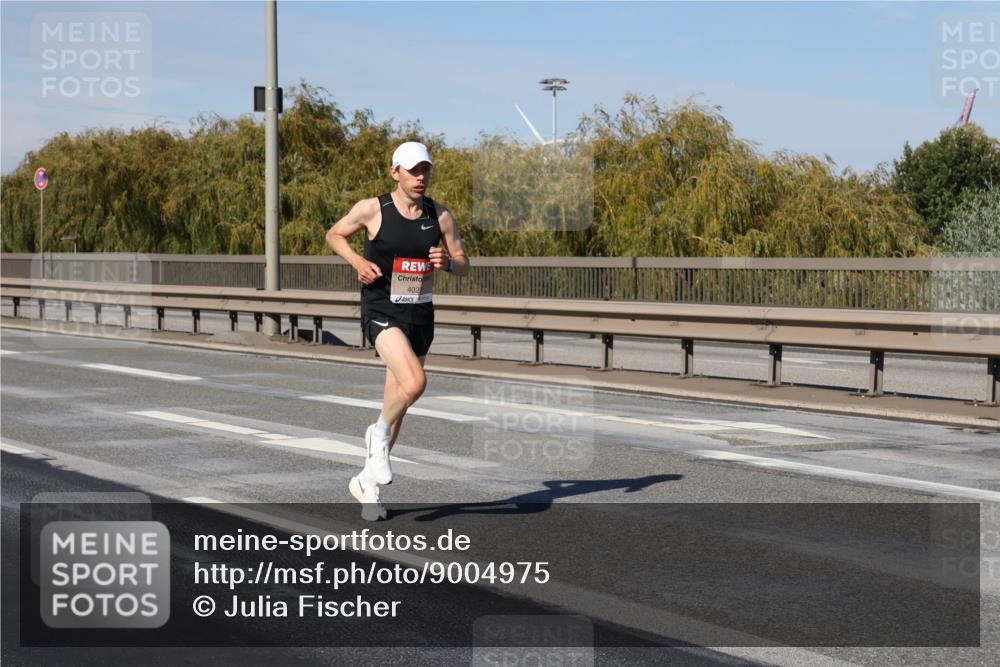 03.10.2025 - Köhlbrandbrückenlauf Julia Fischer http://msf.ph/oto/9004975 03.10.2025 12:36:48 Position 3 4027 meine-sportfotos.de