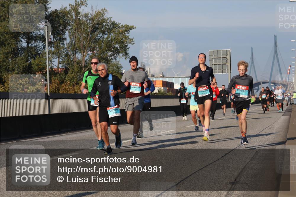 03.10.2025 - Köhlbrandbrückenlauf Luisa Fischer http://msf.ph/oto/9004981 03.10.2025 10:46:39 Position 3 1237, 1087, 997 meine-sportfotos.de