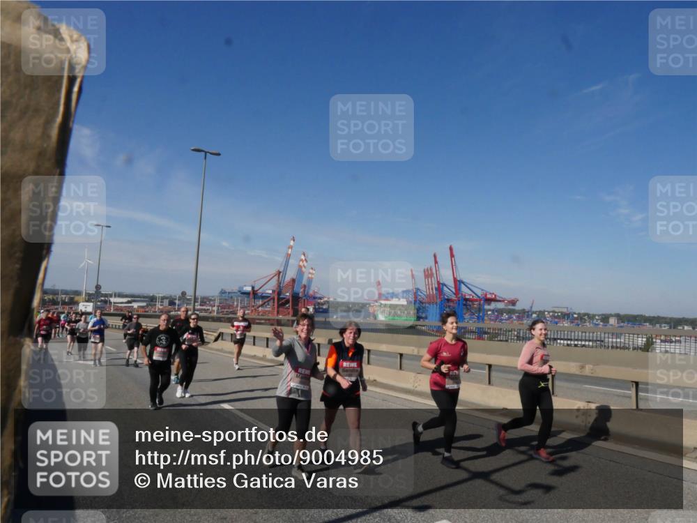 03.10.2025 - Köhlbrandbrückenlauf Matties Gatica Varas http://msf.ph/oto/9004985 03.10.2025 12:59:00 Position 2  meine-sportfotos.de