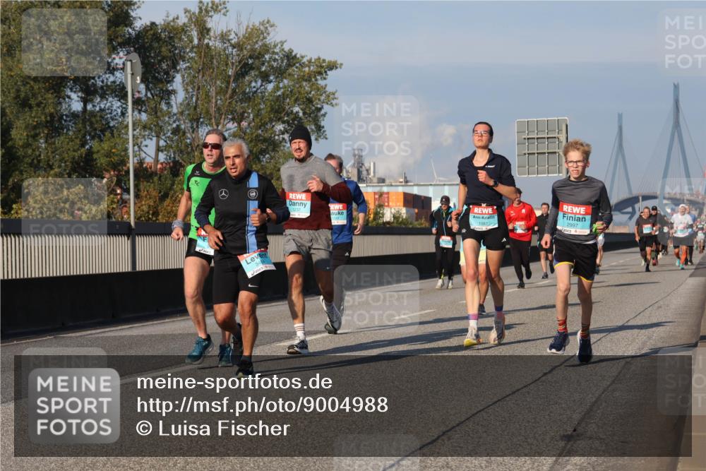03.10.2025 - Köhlbrandbrückenlauf Luisa Fischer http://msf.ph/oto/9004988 03.10.2025 10:46:39 Position 3 1237, 1087, 348, 2997 meine-sportfotos.de