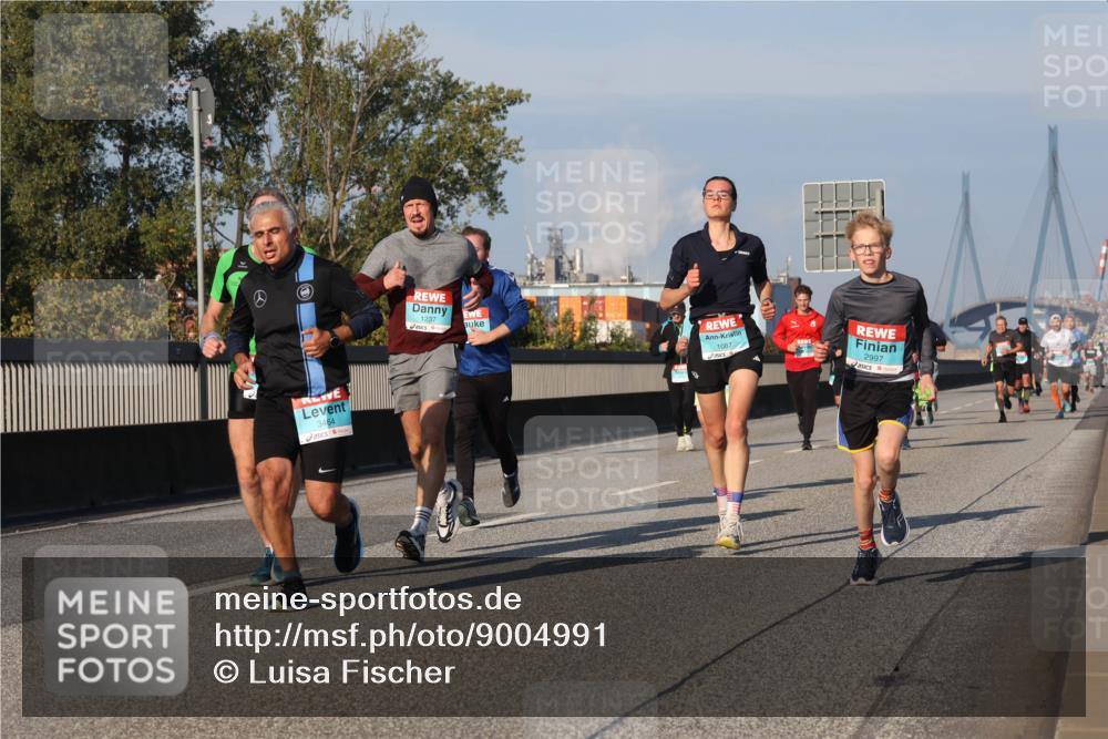03.10.2025 - Köhlbrandbrückenlauf Luisa Fischer http://msf.ph/oto/9004991 03.10.2025 10:46:39 Position 3 21, 3464, 1237, 1087, 2997 meine-sportfotos.de