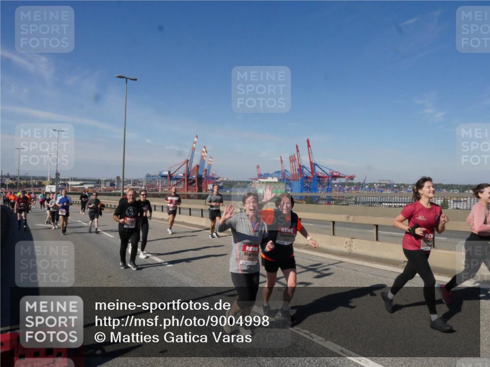 03.10.2025 - Köhlbrandbrückenlauf Matties Gatica Varas http://msf.ph/oto/9004998 03.10.2025 12:59:02 Position 2  meine-sportfotos.de