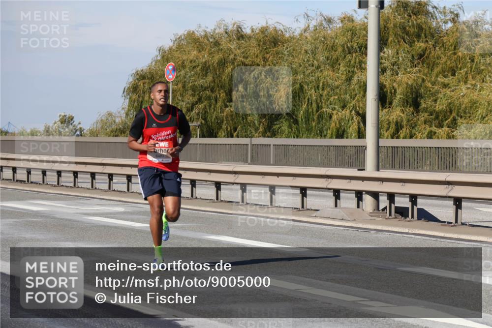 03.10.2025 - Köhlbrandbrückenlauf Julia Fischer http://msf.ph/oto/9005000 03.10.2025 12:36:51 Position 3 6483 meine-sportfotos.de