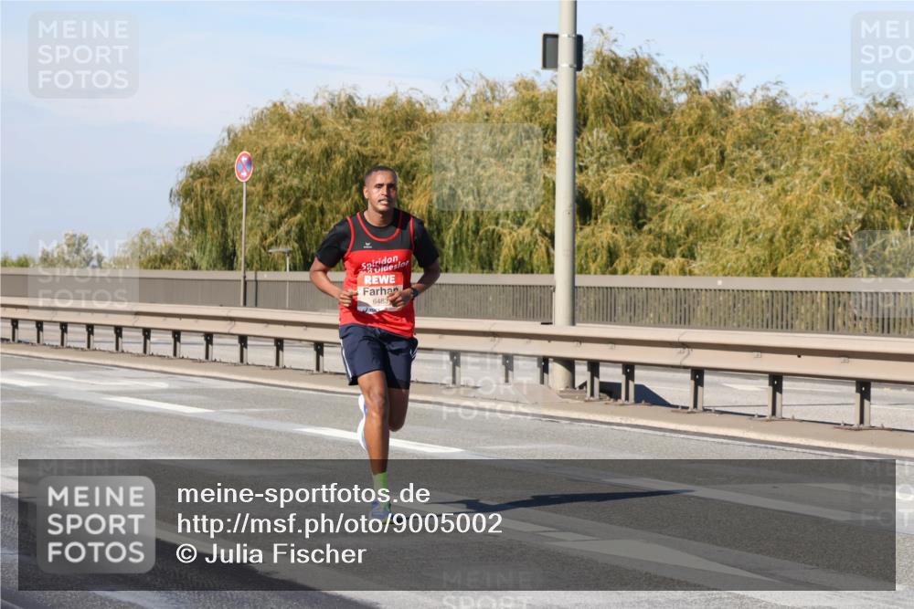 03.10.2025 - Köhlbrandbrückenlauf Julia Fischer http://msf.ph/oto/9005002 03.10.2025 12:36:52 Position 3 6483 meine-sportfotos.de