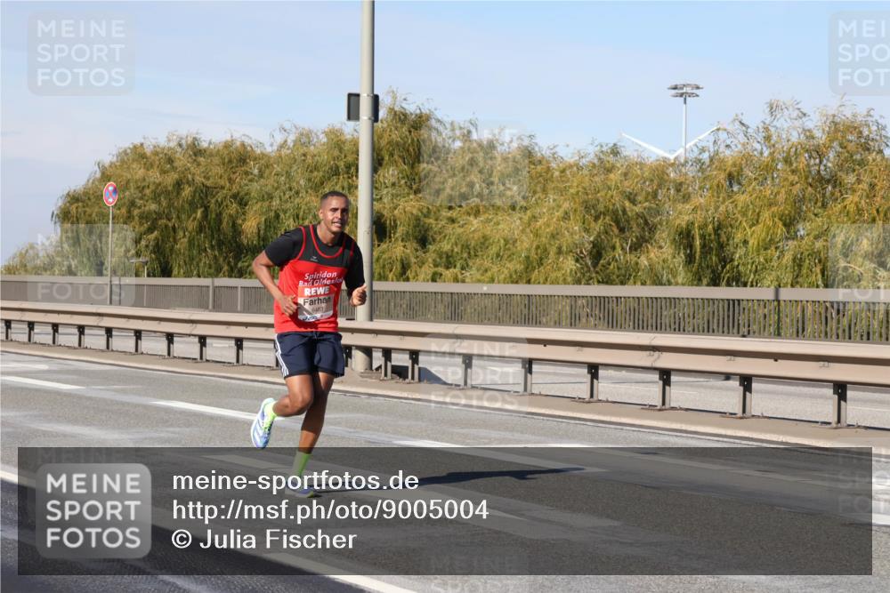 03.10.2025 - Köhlbrandbrückenlauf Julia Fischer http://msf.ph/oto/9005004 03.10.2025 12:36:52 Position 3 6483 meine-sportfotos.de
