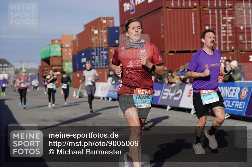 03.10.2025 - Köhlbrandbrückenlauf Michael Burmester http://msf.ph/oto/9005009 03.10.2025 10:07:36 Ziel 1014, 1363, 1377, 1378, 1384, 1532, 1764, 1886, 2807, 2814, 2990, 3250, 3497 meine-sportfotos.de