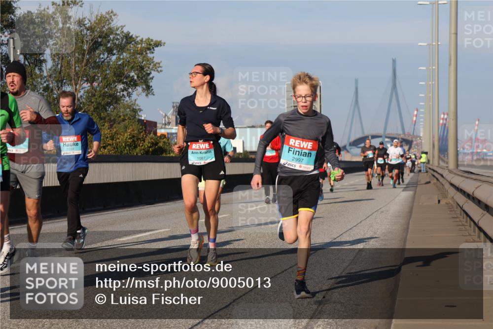 03.10.2025 - Köhlbrandbrückenlauf Luisa Fischer http://msf.ph/oto/9005013 03.10.2025 10:46:40 Position 3 1249, 1087, 2997 meine-sportfotos.de