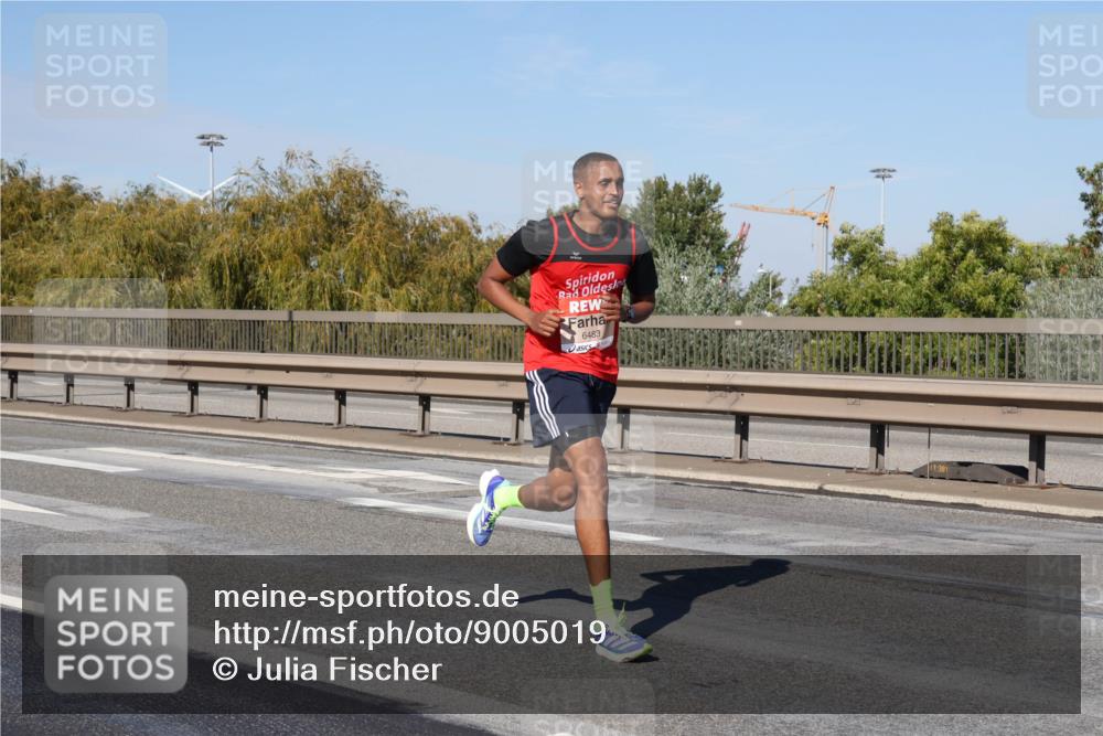 03.10.2025 - Köhlbrandbrückenlauf Julia Fischer http://msf.ph/oto/9005019 03.10.2025 12:36:54 Position 3 6483 meine-sportfotos.de